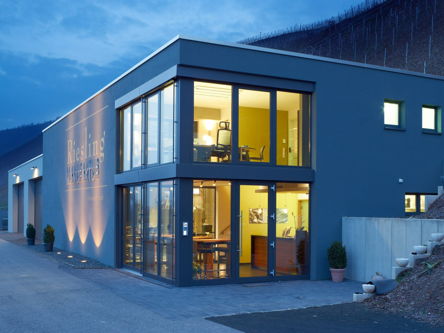 Rieslingmanufaktur Johannes Schmitz - Ürzig/ Mosel Rieslingmanufaktur Johannes Schmitz - Ürzig/ Mosel