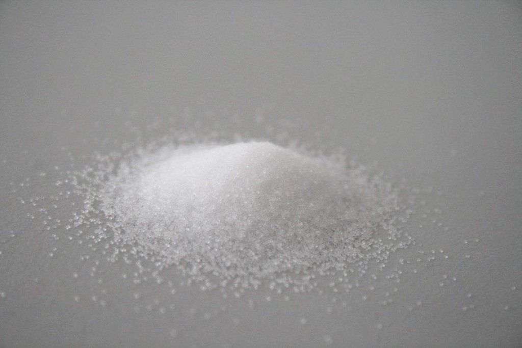 Polyamide blasting media