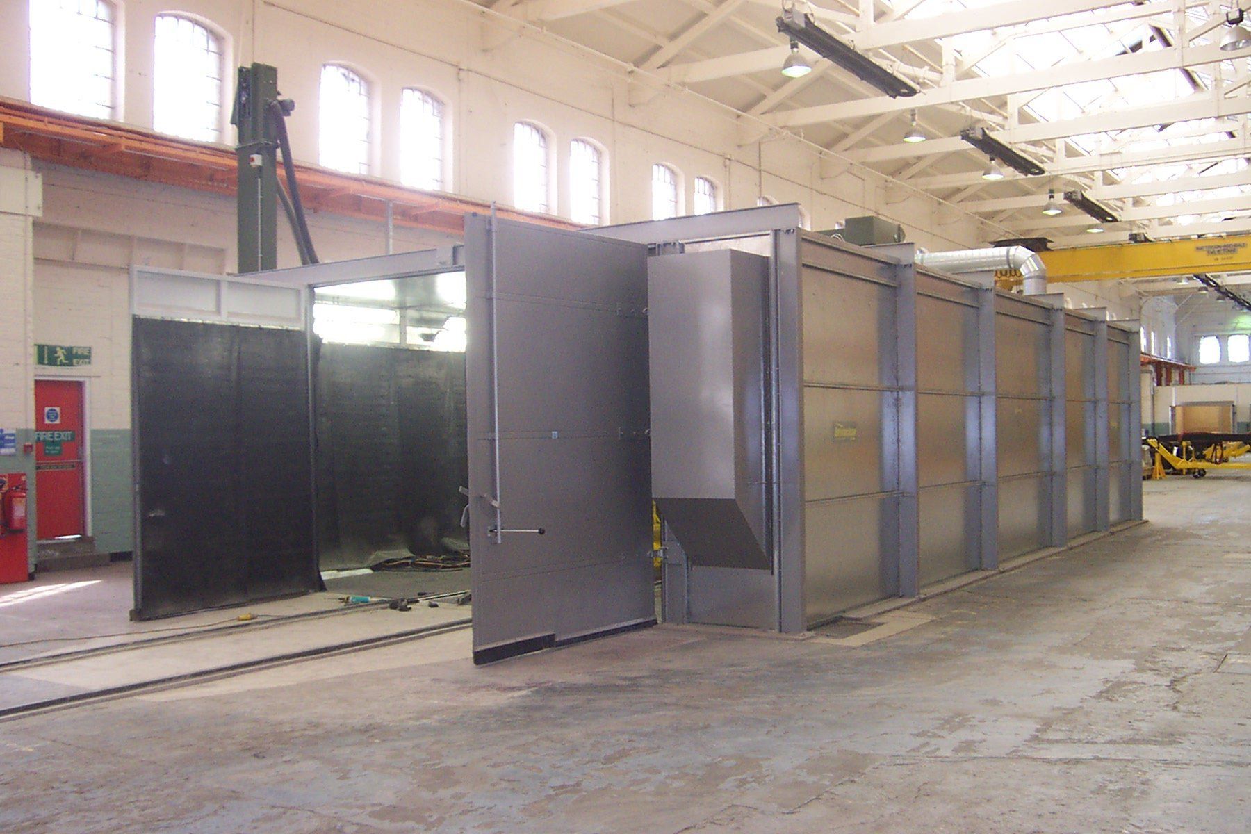 blasting chamber, blasting hall in panel construction