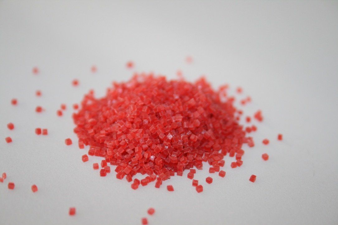 Polyamide blasting media