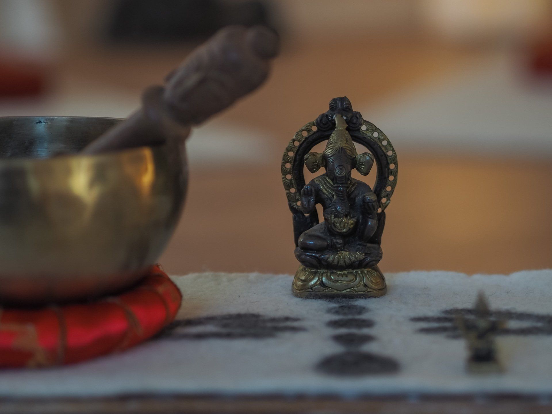 Klangschale und Dorge