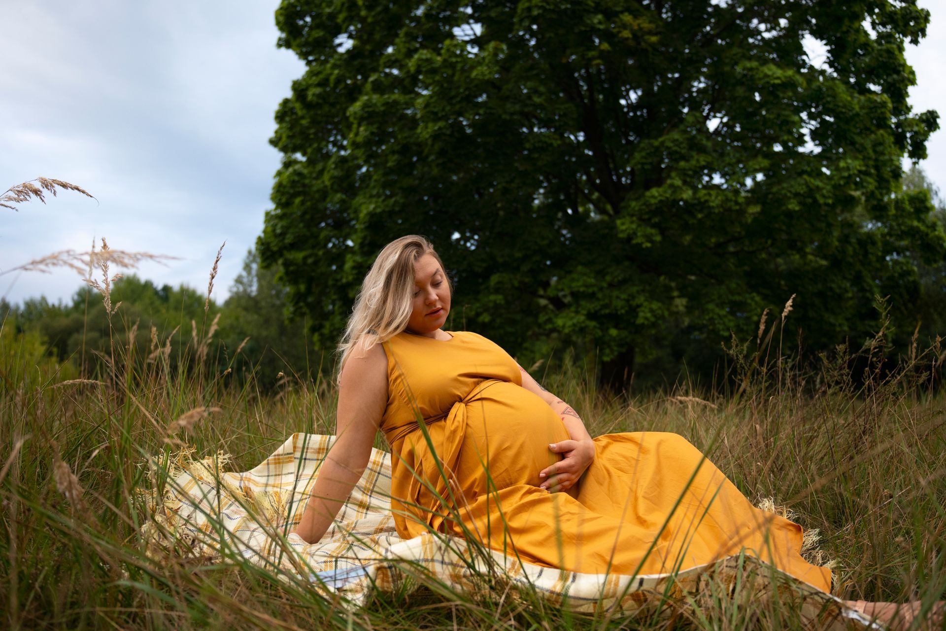 Achtsamkeit in der Schwangerschaft unterstützt die werdende Mutter und das neue Leben Achtsamkeit in der Schwangerschaft unterstützt die werdende Mutter und das neue Leben