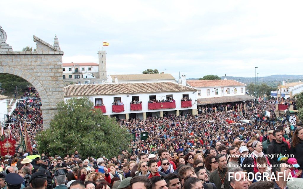 romeros y peregrinos en romeria de andujar