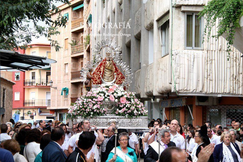 Imagen de la Virgen por las calles de Daimiel Virgen de la Cabeza calles de Daimiel