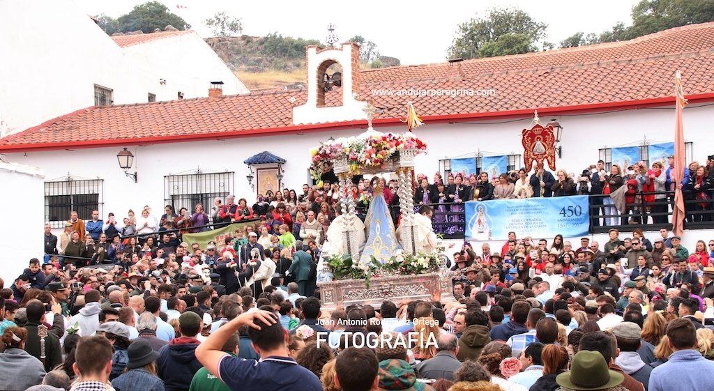 la virgen de la cabeza visita casa de cofradías