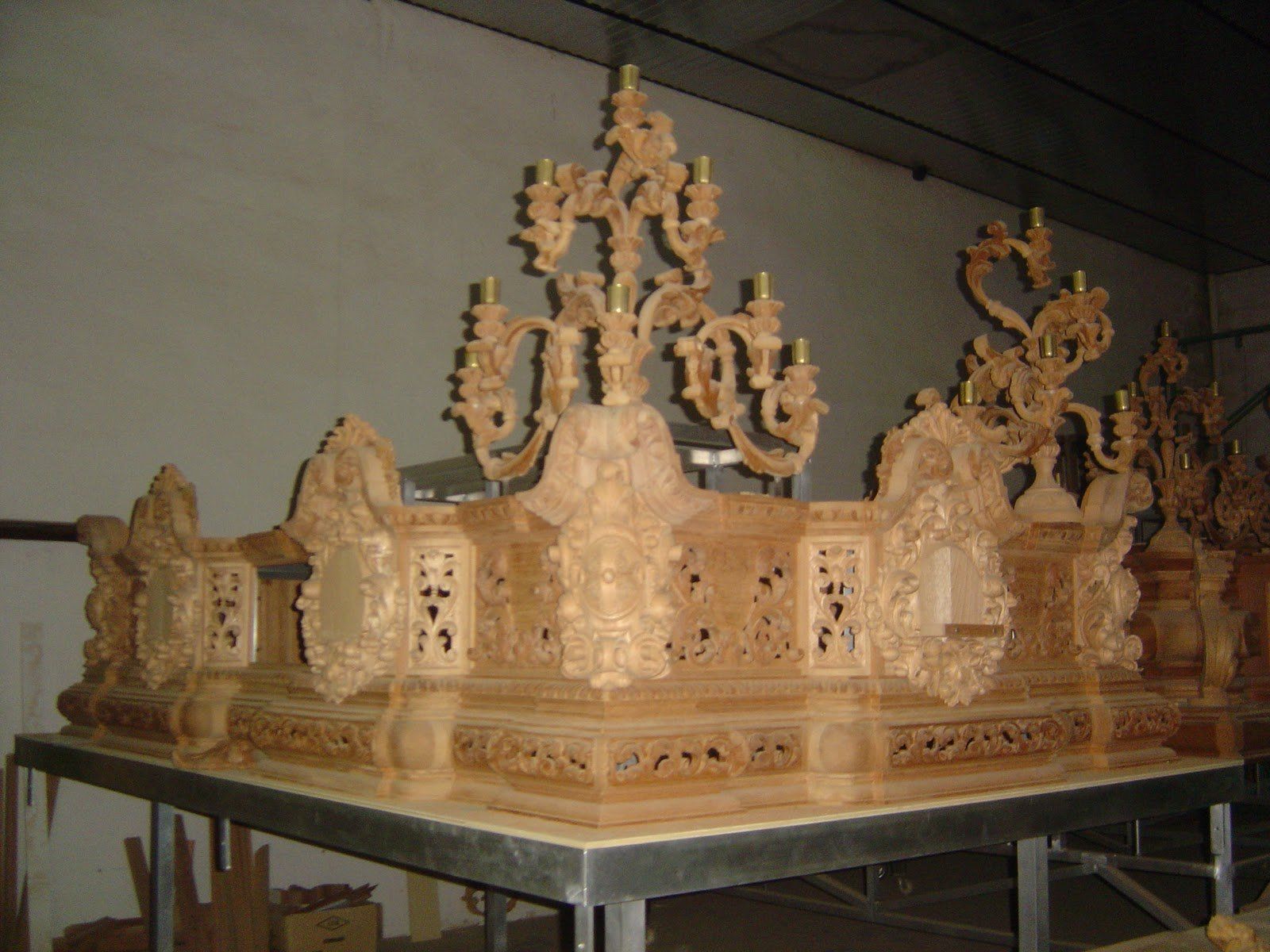 paso realizado por el tallista Jose miguel tirao carpio