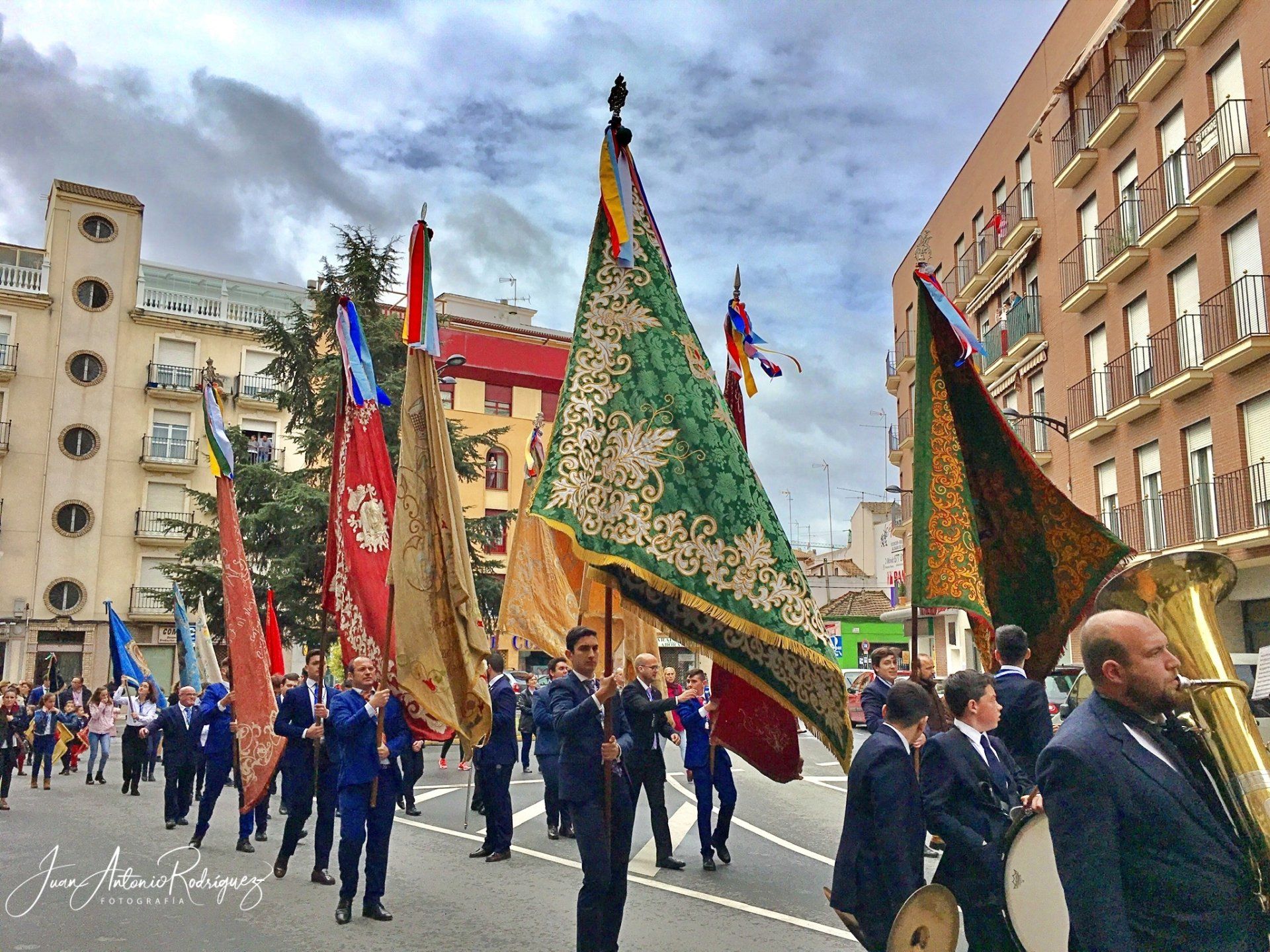 La Cofradia Matriz de Andujar en la Proclamacion y Convite de Banderas