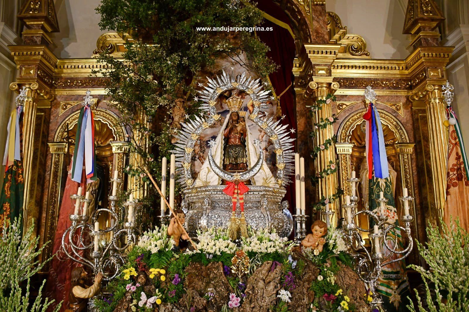 altar santuario virgen de la cabeza andujar