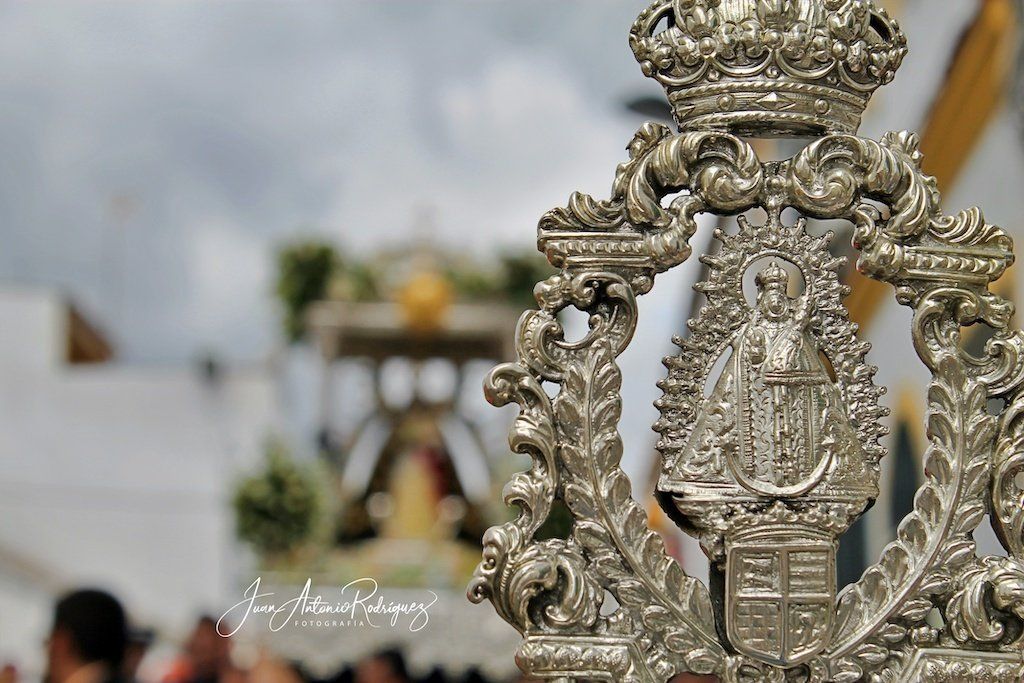 imagen del cetro de El Carpio cetro cofradia el carpio