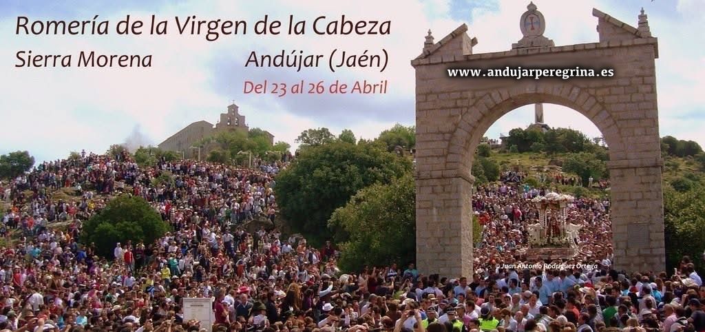 imagen de la procesión de la Virgen de la Cabeza en Romería
