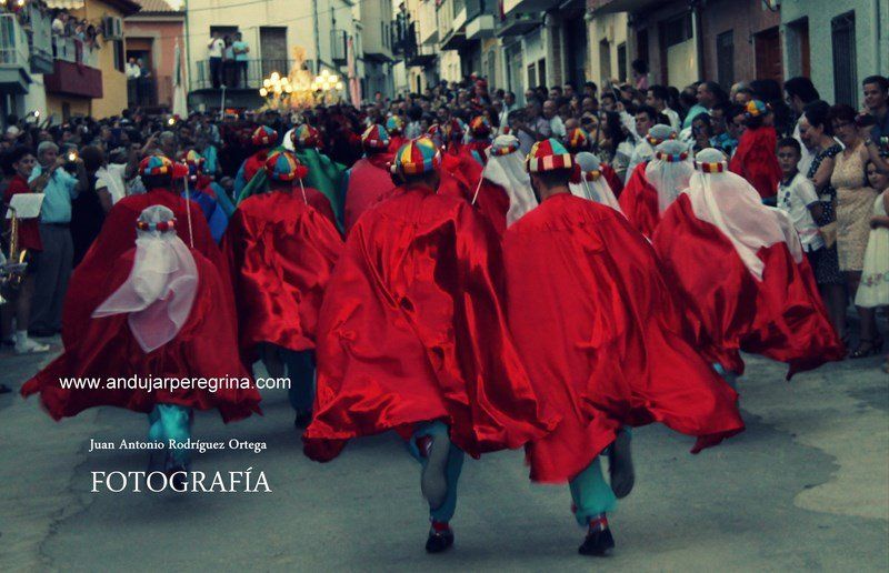 Lucha por la Virgen de la Cabeza en Campillo de Arenas avanzadillas moros y cristianos virgen de la cabeza campillo de arenas