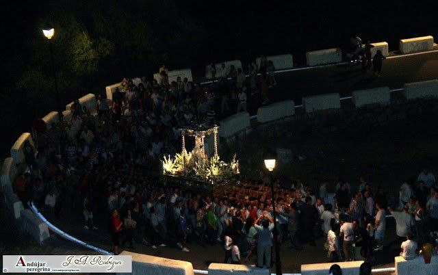 Procesión por la carretera de la Morenita Aparicion Virgen de la Cabeza
