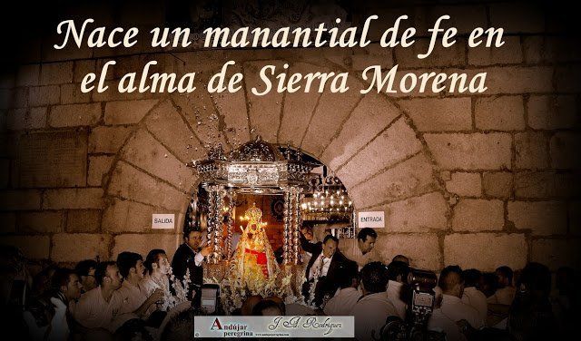 Salida de la Virgen procesion de salida dia de la aparicion