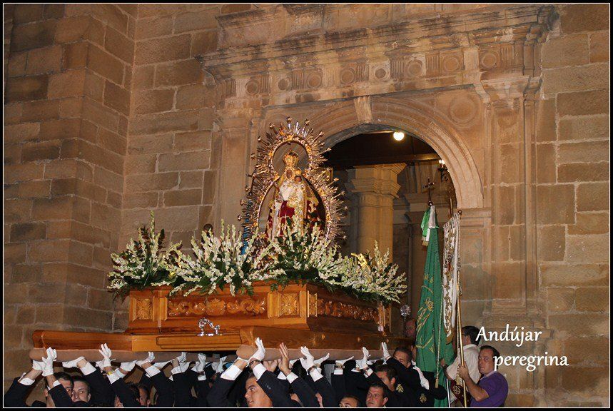 trono de procesion virgen de la cabeza mengibar