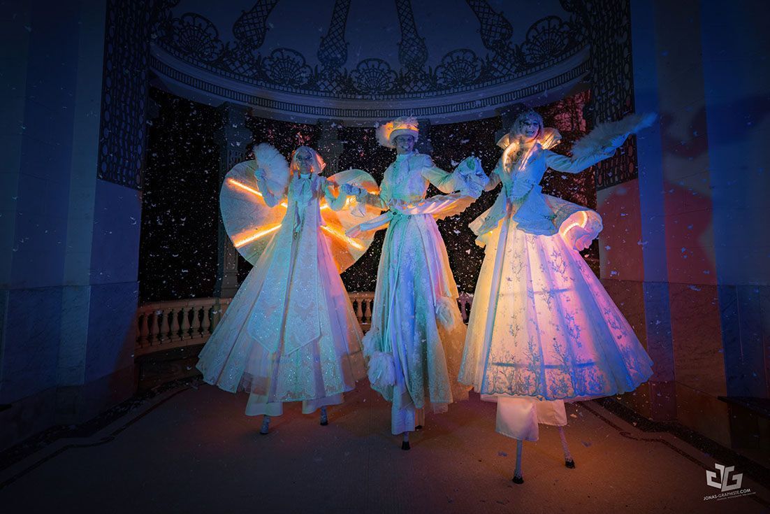 Les Grâces Lumineuses Les Grâces Lumineuses