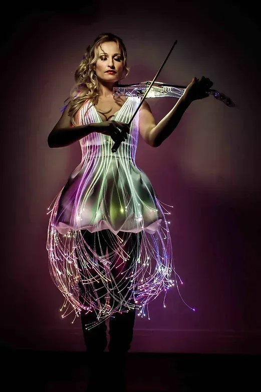 Show Lumineux Angie Show Lumineux Angie