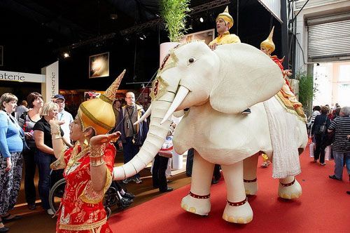 Les Cornaqueurs Les Cornaqueurs