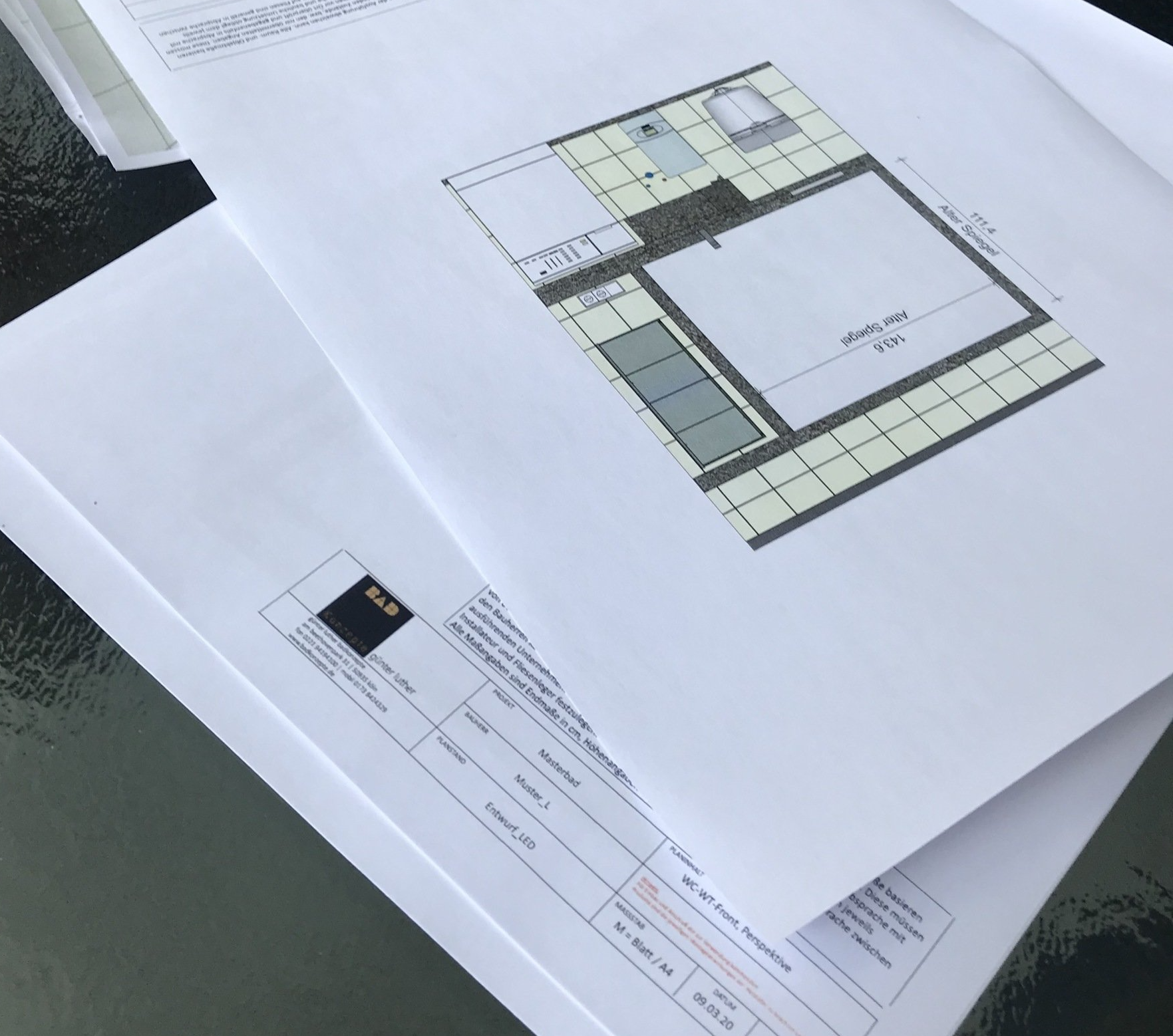 Zeichnungen, Skizzen, 2D und 3D sind Bestandteile jeder professioneller Badplanung