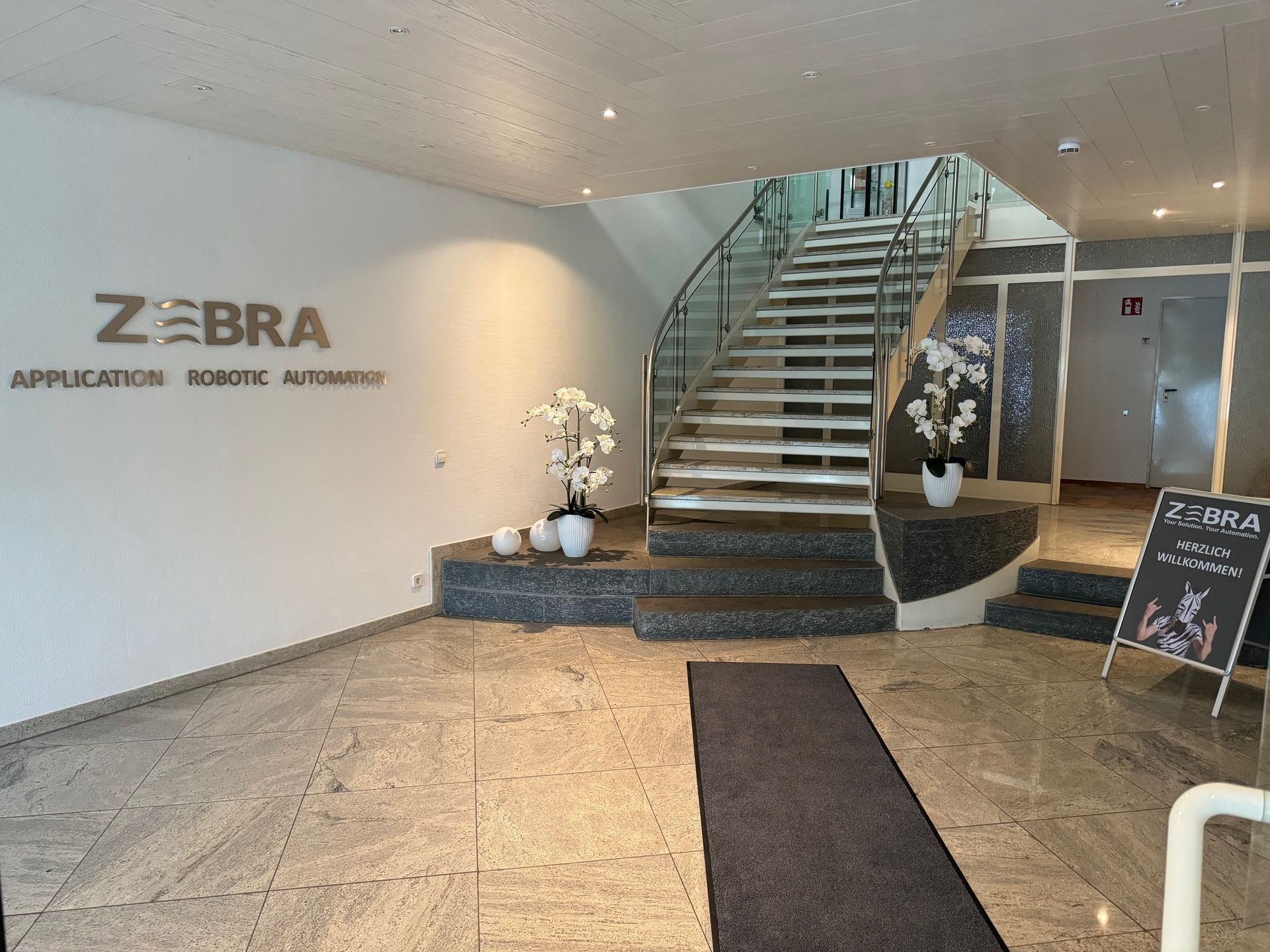 Foyer von ZEBRA Engineering in Talheim bei Heilbronn