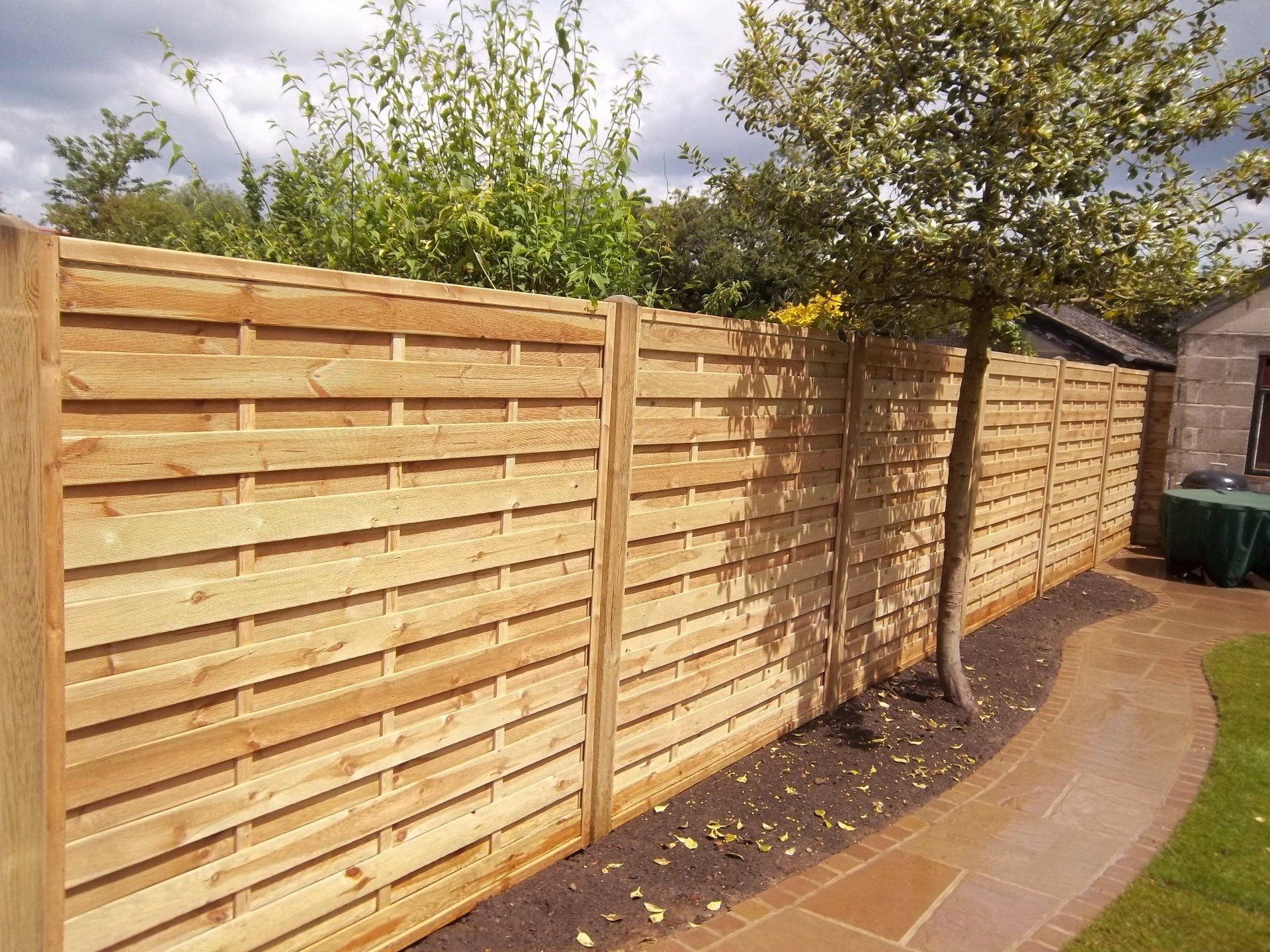Square Horizontal Fencing