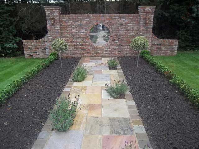 Feature Wall with Pillars