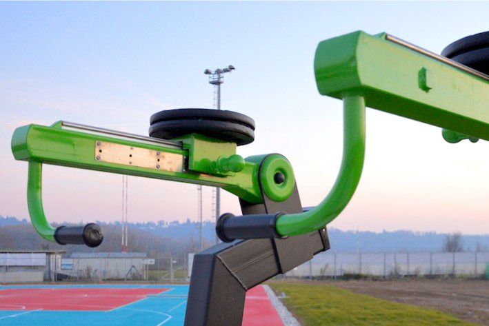 OptiFit Ignite Plate loaded shoulder Press Detail OptiFit Ignite Plate loaded shoulder Press Detail