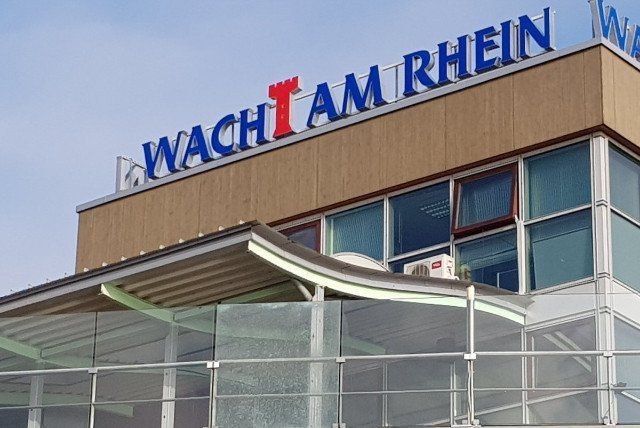 Rafting Wacht am Rhein Leverkusen Rafting Tour auf dem Rhein M3 Köln Leverkusen bis Wacht am Rhein