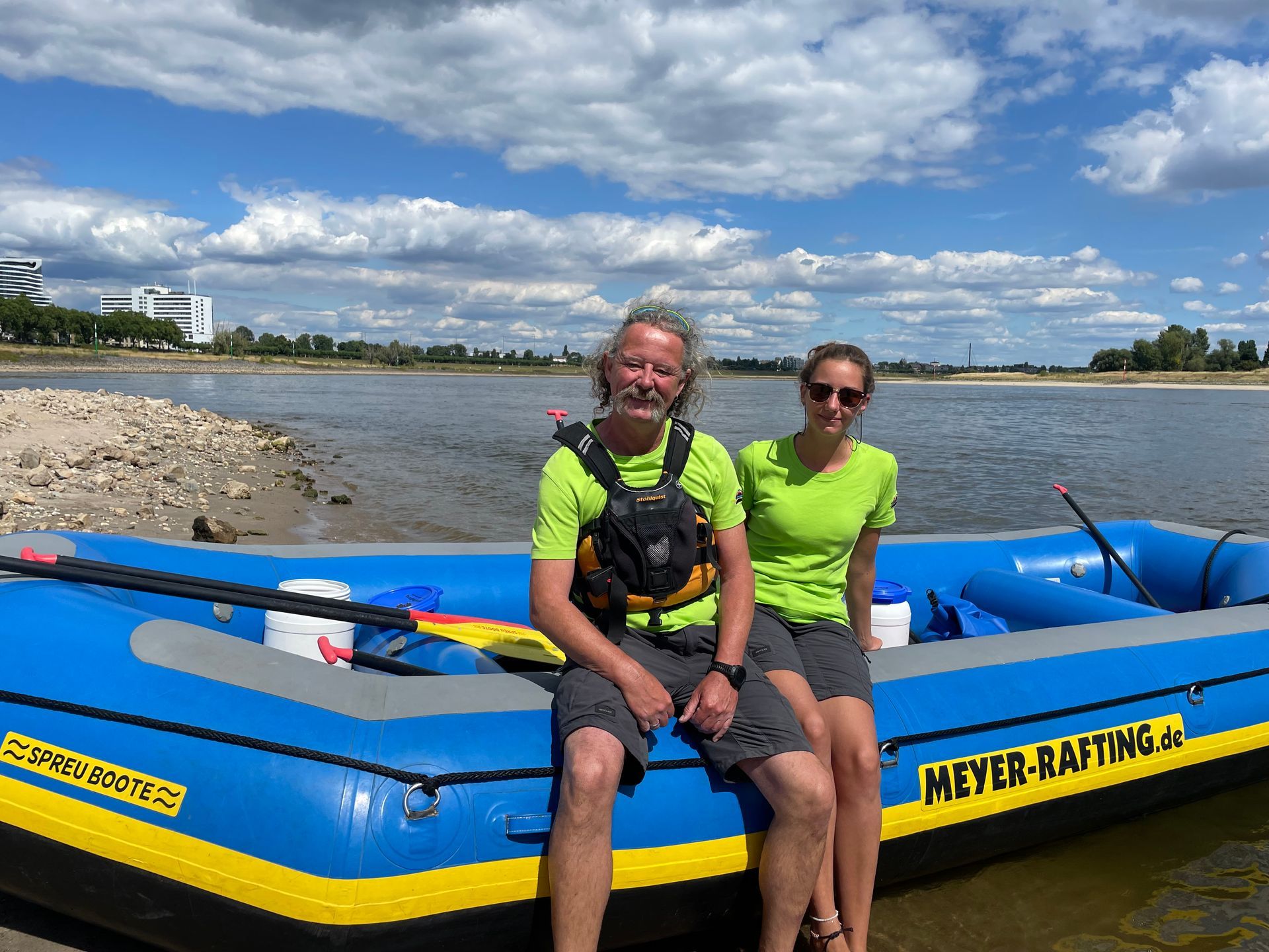 Ingo und Petra Meyer-Rafting