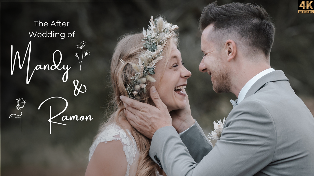 Stimmungsvolles Afterwedding Video - Brautpaar steht sich lachend in der Westruper Heide in Haltern am See gegenüber