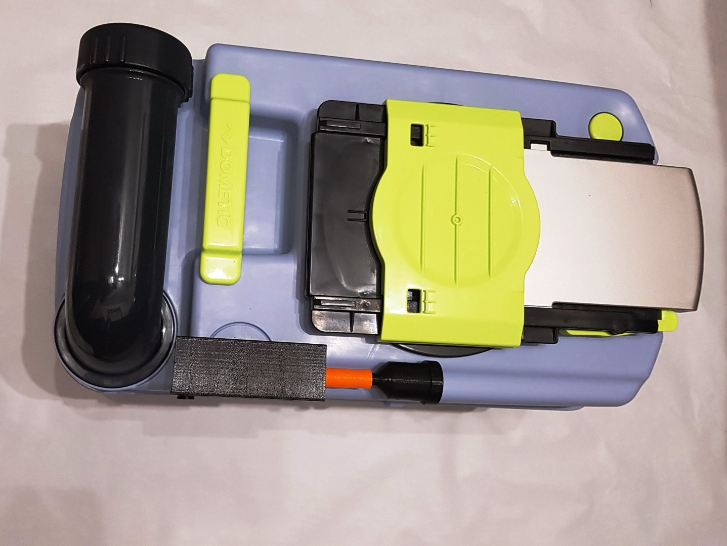 Dometic Toilettenkassette mit Aktivkohlefilter Zweit Toiletten Kassette