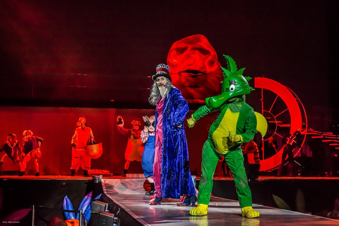 Der Drache Tabaluga und der Teppichhändler in Action