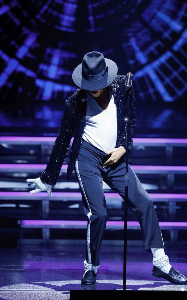 Der Michael Jackson Darsteller Dantanio Goodman tanzt