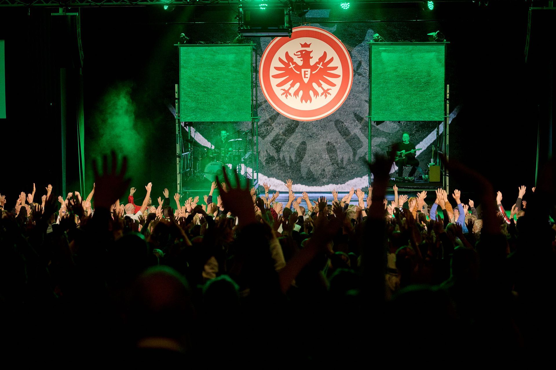 ADLERHERZEN Bühnenprojekt: Szenen, Premieren und Awards – Theaterstück über Eintracht Frankfurt