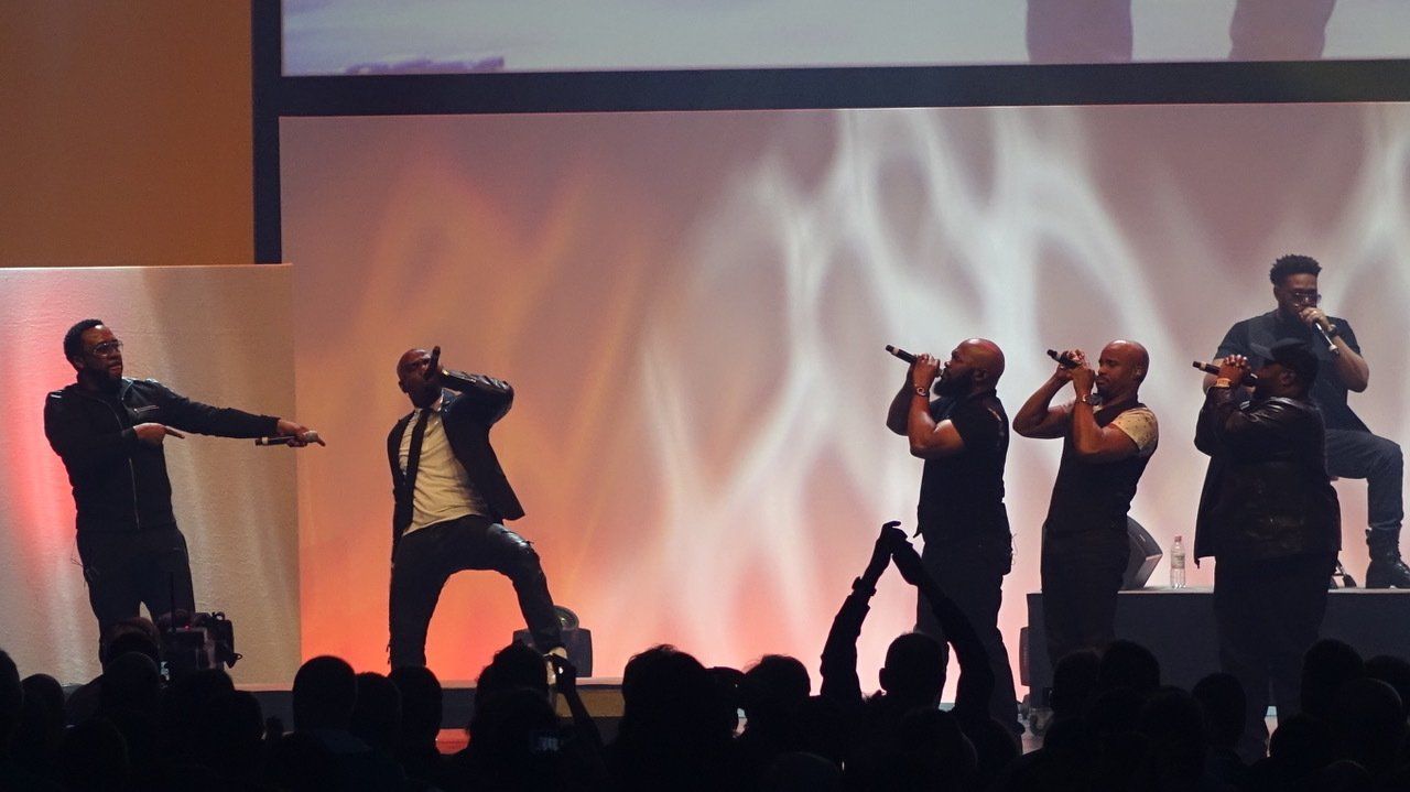 SAP Abschlussfeier: Musiker rocken die Bühne