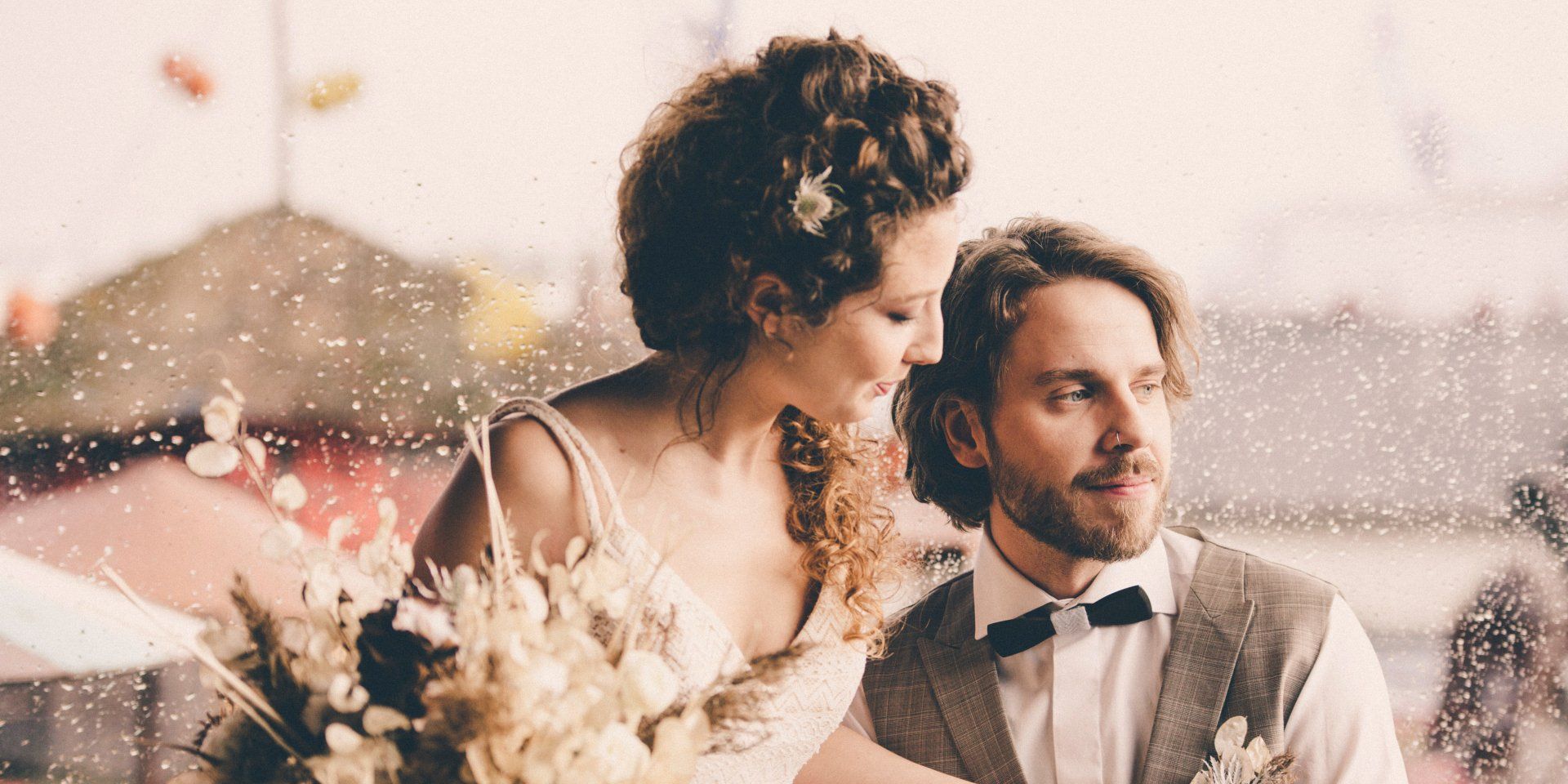 Winterhochzeit Hamburg www.minalux.de www.zarahlinacakes.de www.brautstudio-gluecksfang.de www.strandpauli.de www.smoking-verleih-hamburg.de www.hamburg-traumhochzeit.de www.zeigmalher.com