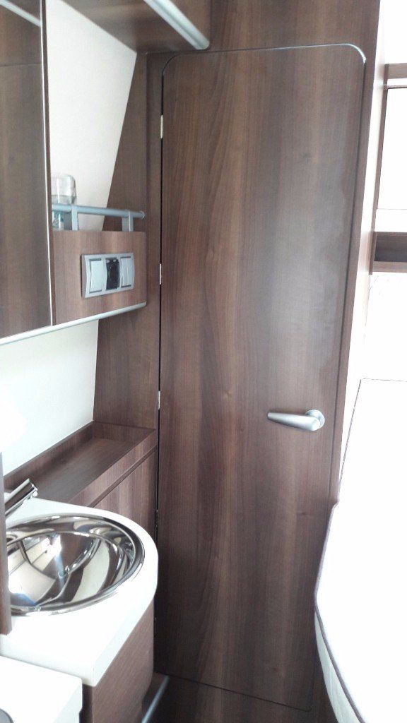 Badecke im Globe-Traveller