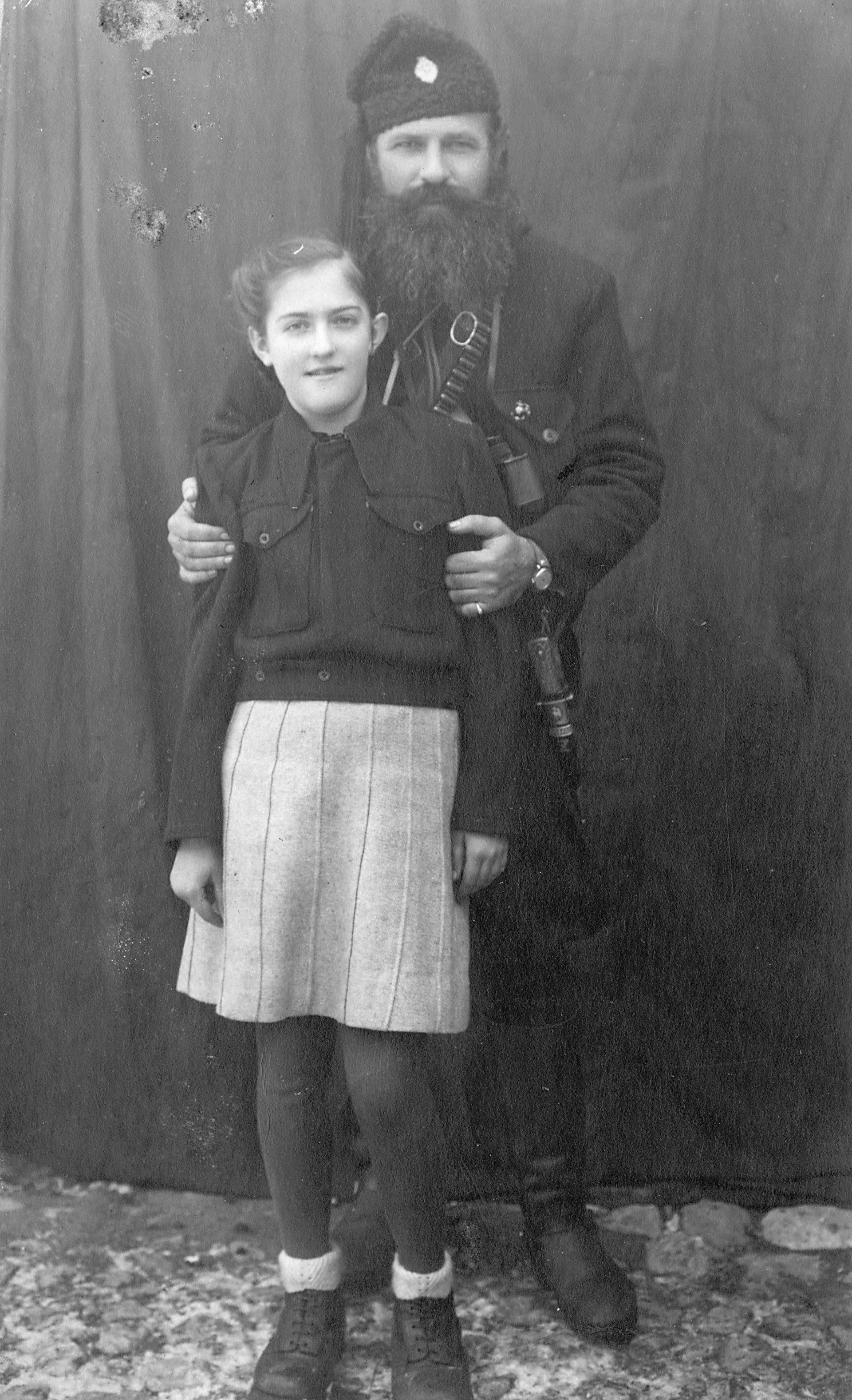 Fin 1943, Nikola Kalabic et sa fille Miriana (Musée national d’Oujitsé)