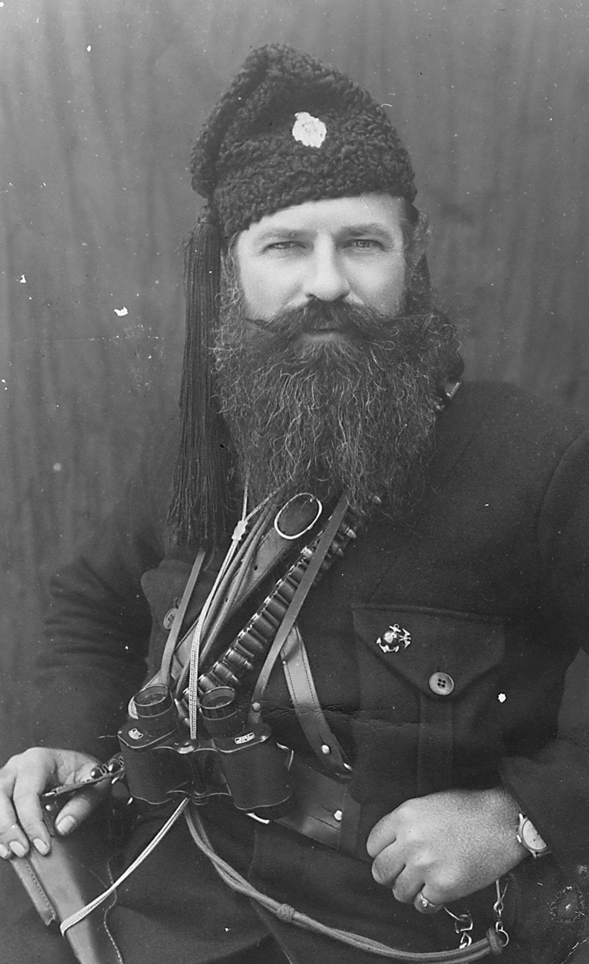 Le capitaine Nikola Kalabic. Sur une poche de sa vareuse il porte l’insigne du corps des US Marines, cadeau du LtCol. Seitz