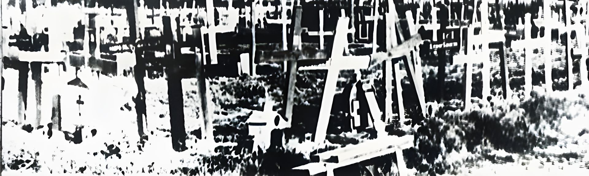 Le charnier central dans la forêt de Choumaritsé dans son état jusqu’à peu après 1945.