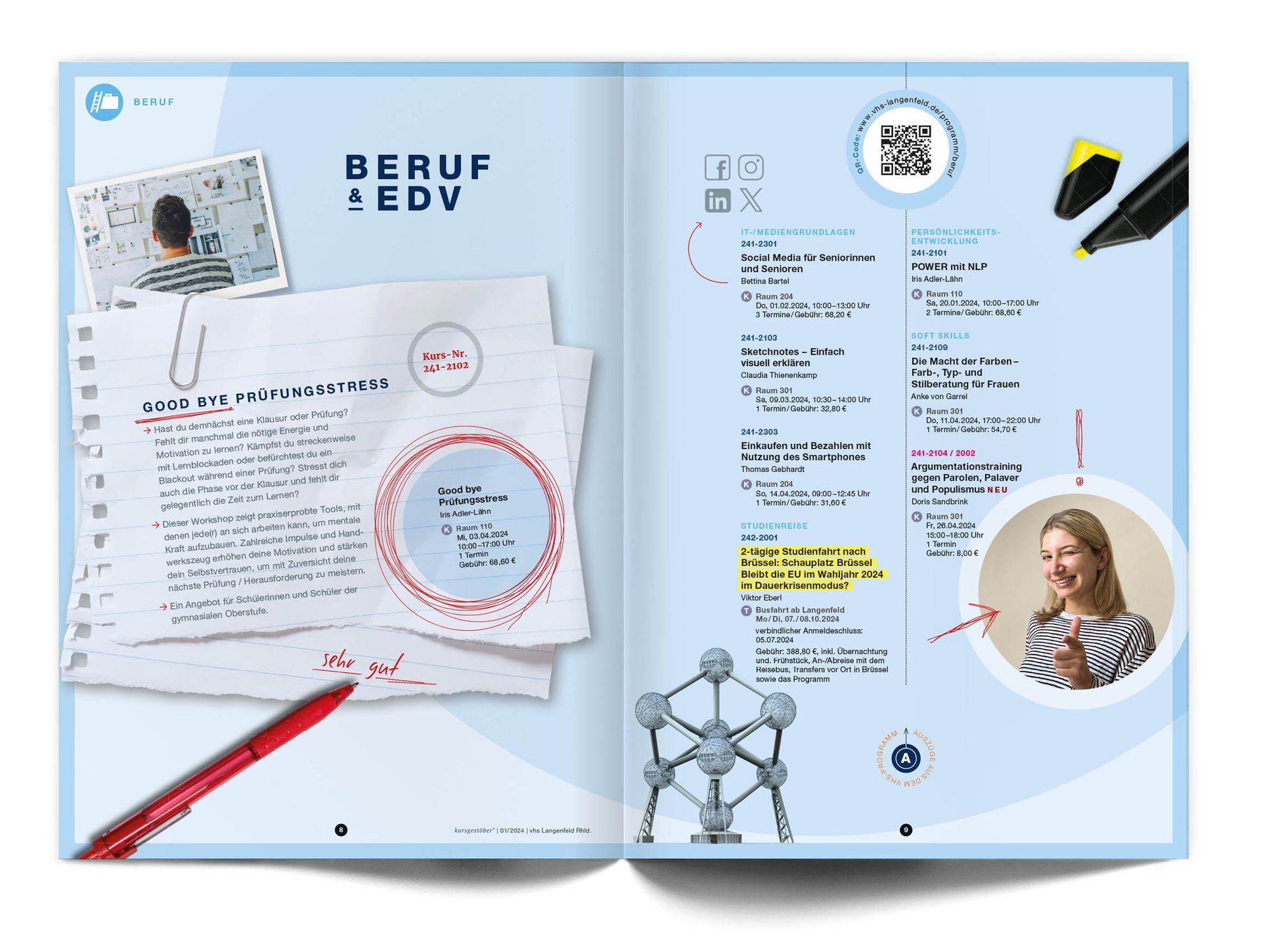 Doppelseite „Beruf & EDV“ Doppelseite des VHS-Magazins ‚Kursgestöber‘ im Fachbereich ‚Beruf & EDV‘, gestaltet auf einem hellblauen, eingerahmten Hintergrund. Gezeigt werden ausgewählte Kursvorschläge sowie vier Fotos mit Grafiken, die die Angebote ergänzen, darunter eine Studienfahrt nach Brüssel, ein Argumentationstraining und ein Kurs gegen Prüfungsstress, der sogar das Hauptthema des Fachbereichs bildet.