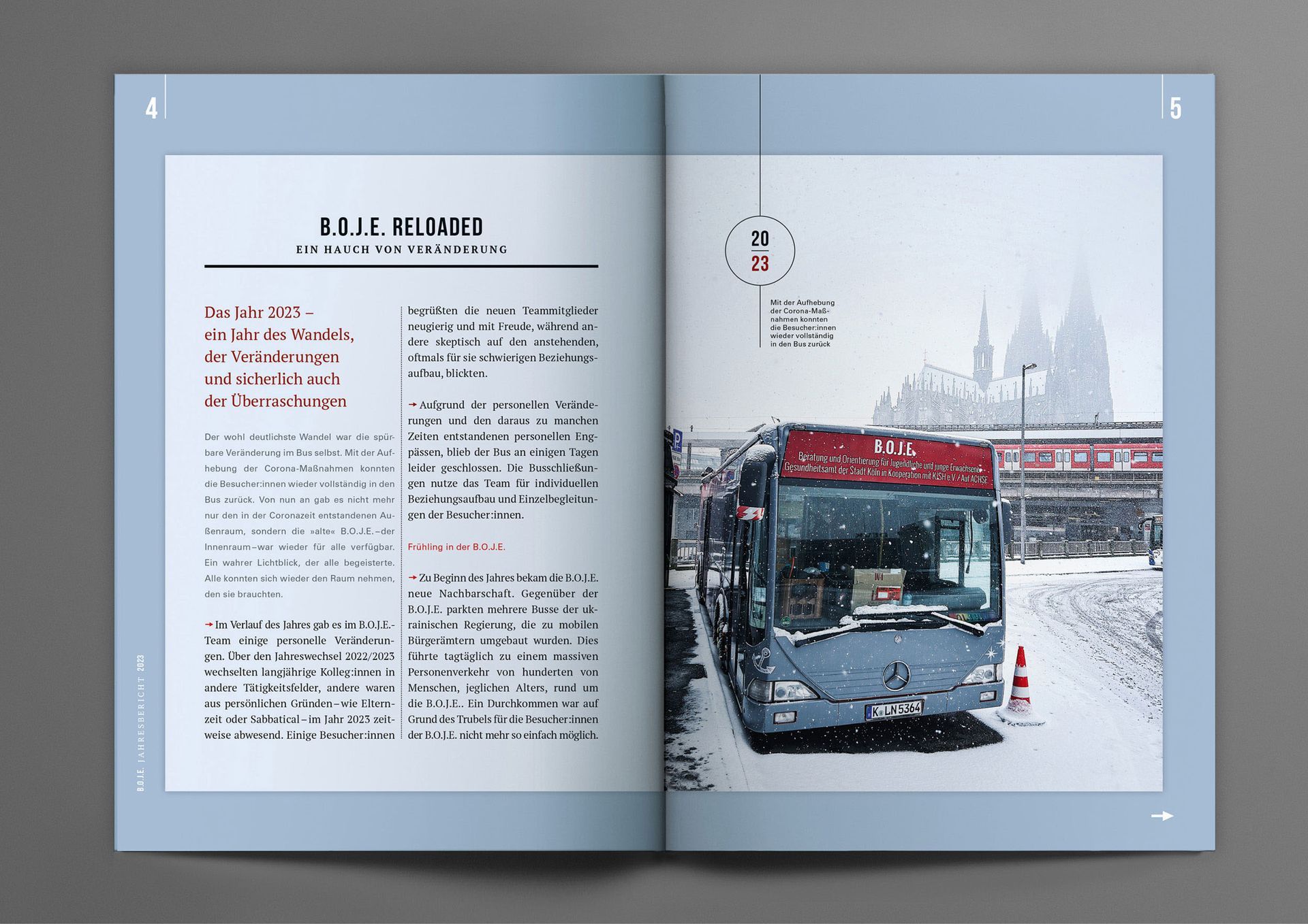 B.O.J.E.-JB-2023 Doppelseite des B.O.J.E.-Jahresberichts 2023 mit ganzseitigen Foto vom Bus im Schnee.