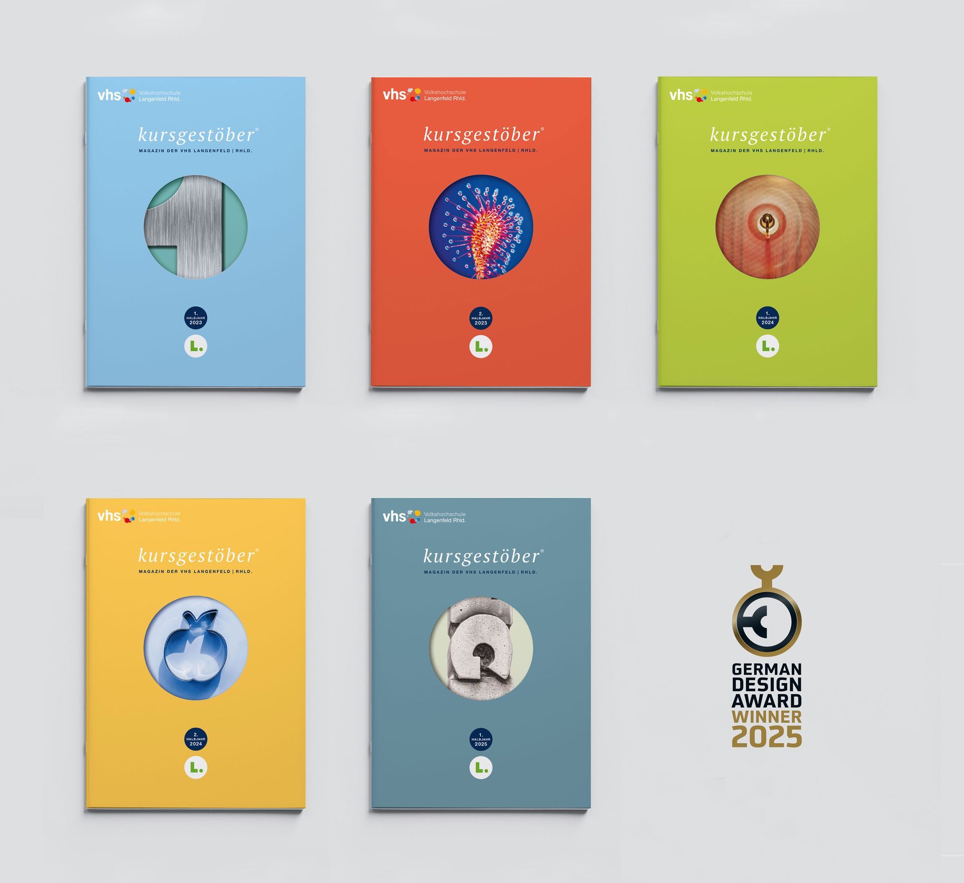 Cover VHS-Magazin Fünf DIN A4 Cover des VHS-Magazins „kursgestoeber“ mit der Logo des German Design Awards 2025