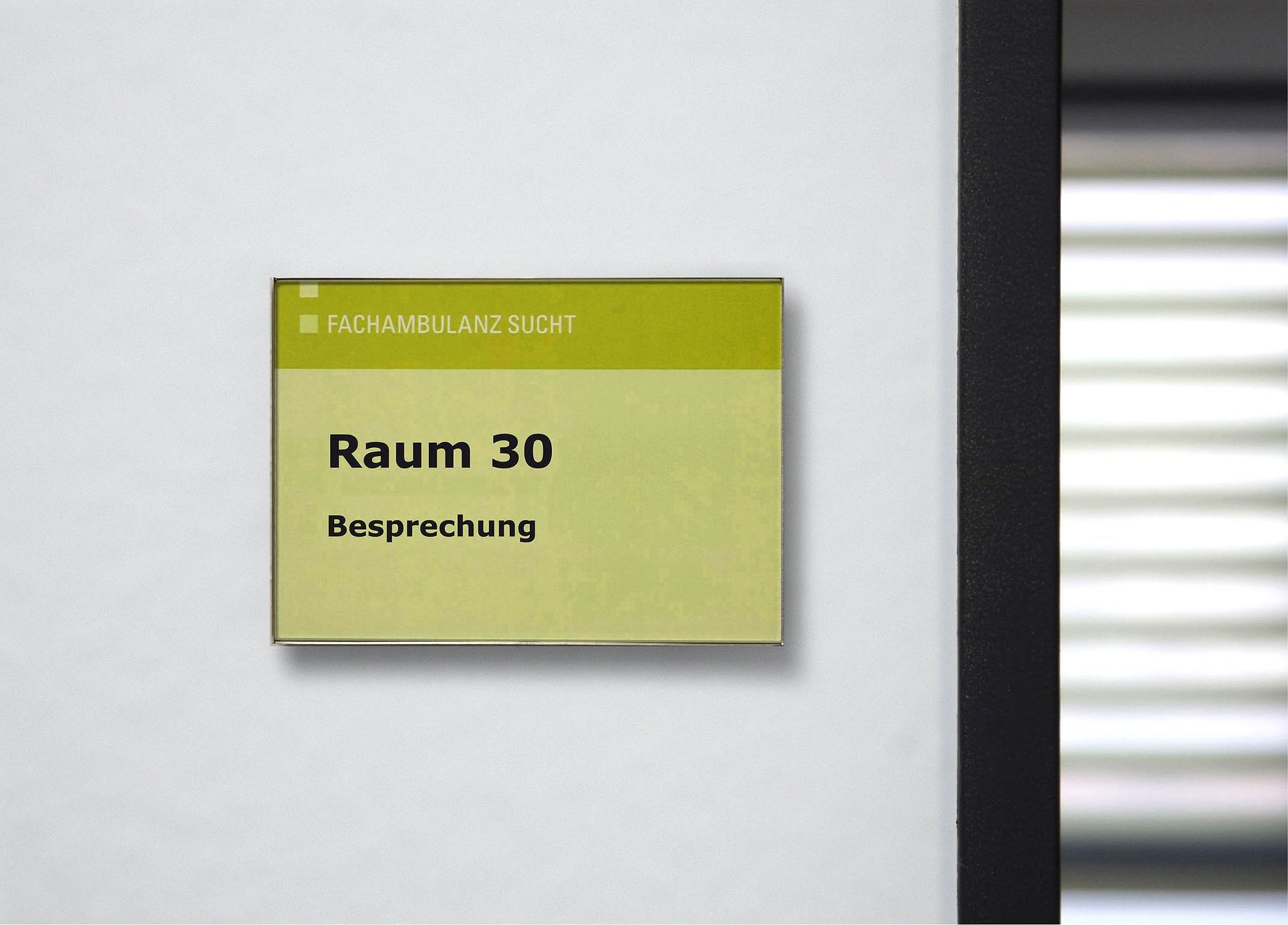 Türschild Besprechungsraum Türschild Besprechungsraum der Fachambulanz Sucht in Bonn