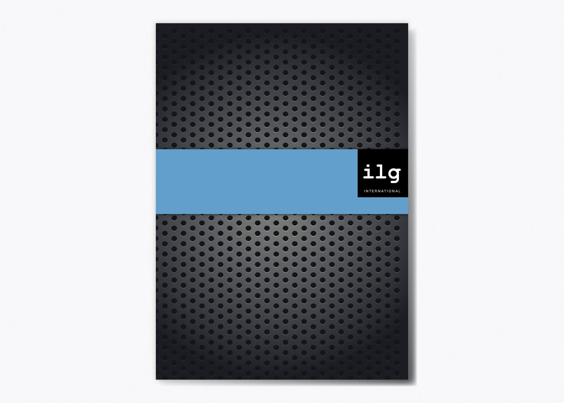ilg Broschüre, Cover ilg Broschüre, Cover, ganzflächiges
schwarzes Lochblech, blaues Band mit ilg Logo