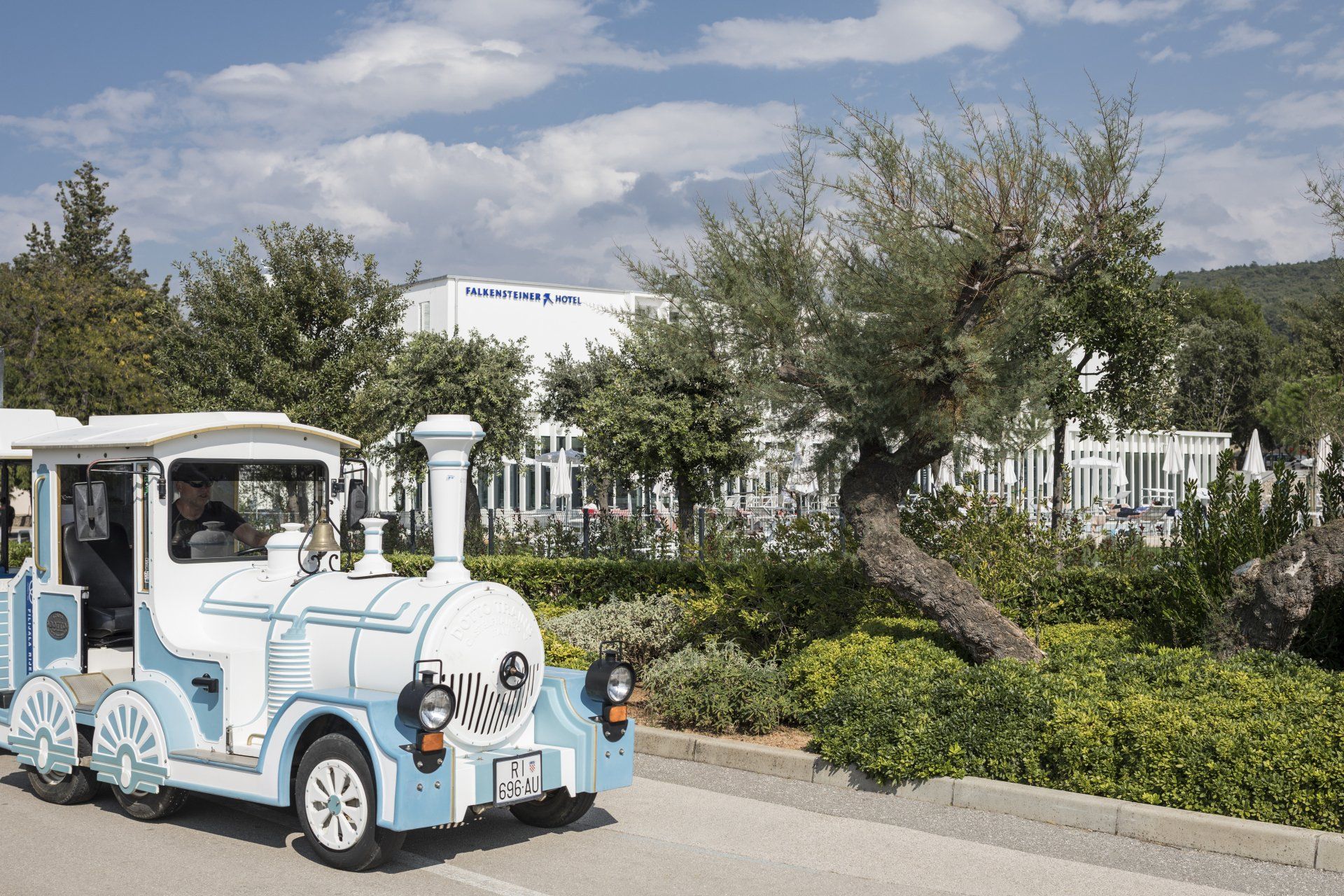 Mini-Zug PunatHotel Park Punat -Pool.jpg© Falkensteiner Hotels & Residences OR © Falkensteiner Hotel Park Punat