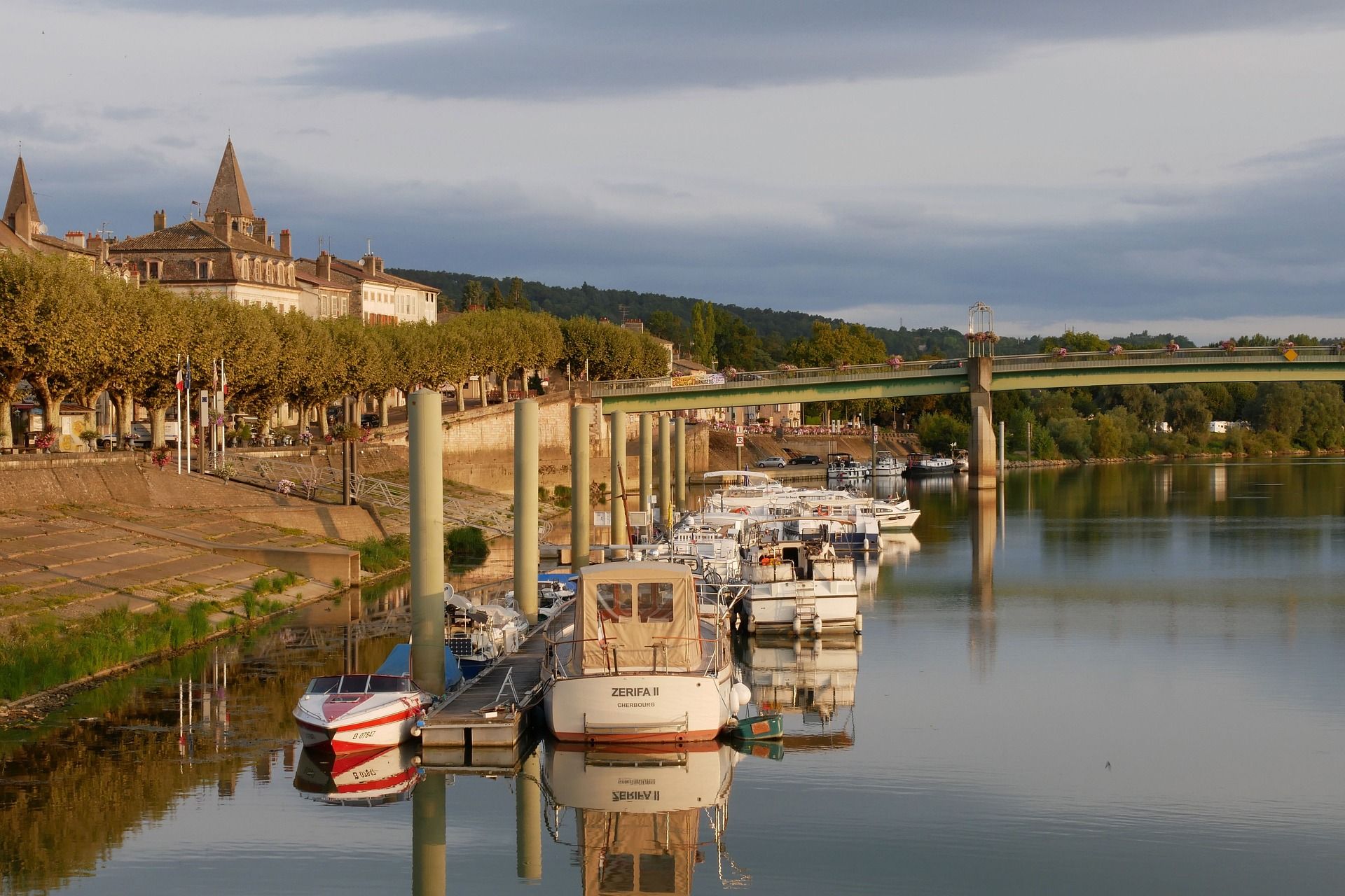 Tournus Saone