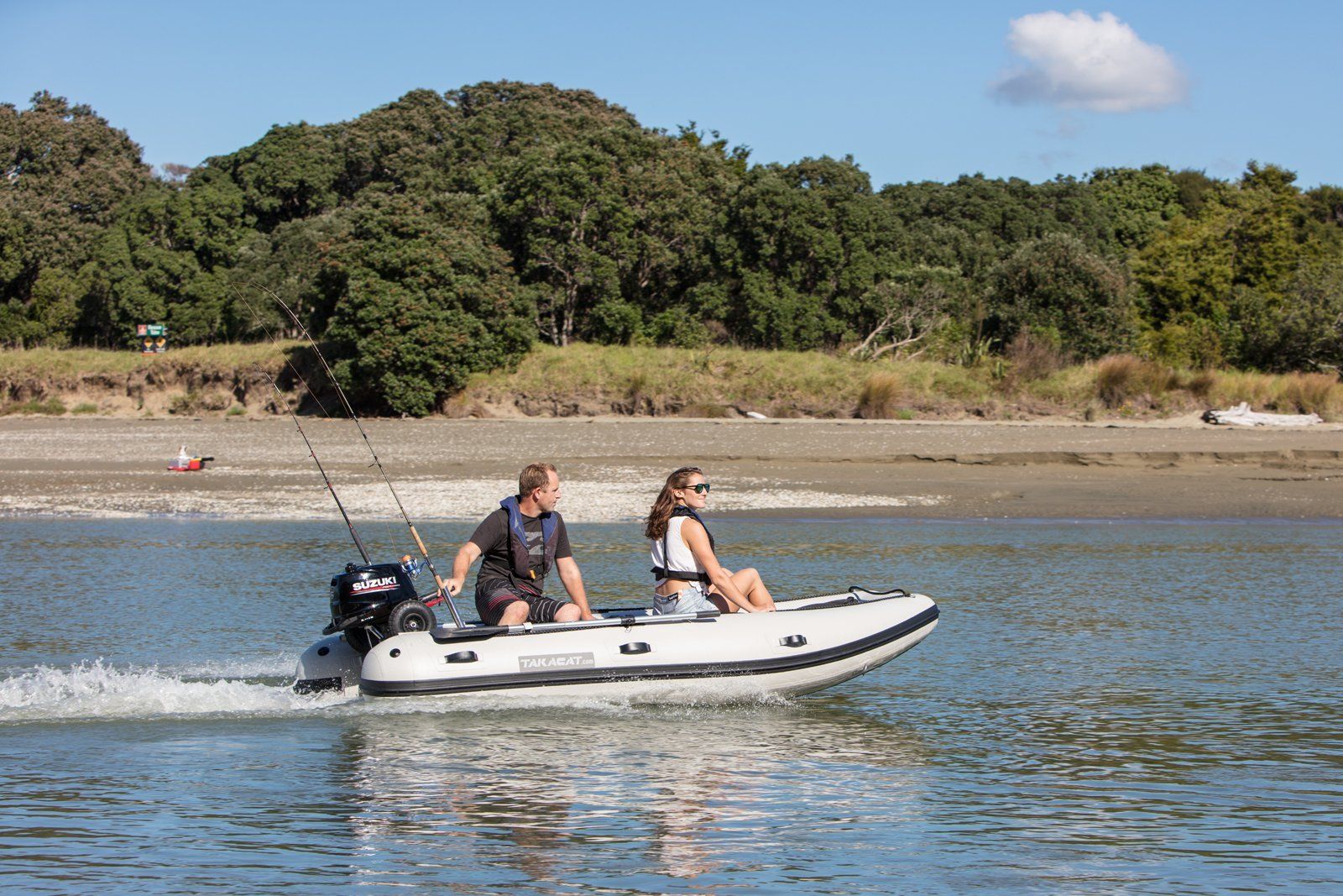 The catamaran inflatable boats are light, robust and glide very well even with small engines