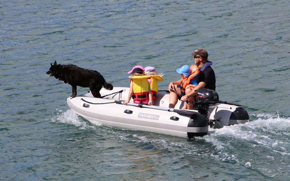 TAKACAT - bateaux pneumatiques catamarans