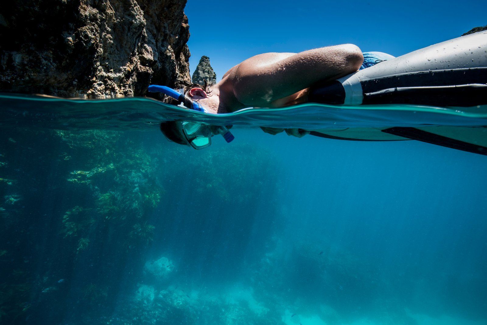 Takacat'tan katamaran şişme botları hafif, katlanabilir, hızlı ve dayanıklıdır Takacat'tan katamaran şişme botları hafif, katlanabilir, hızlı ve dayanıklıdır