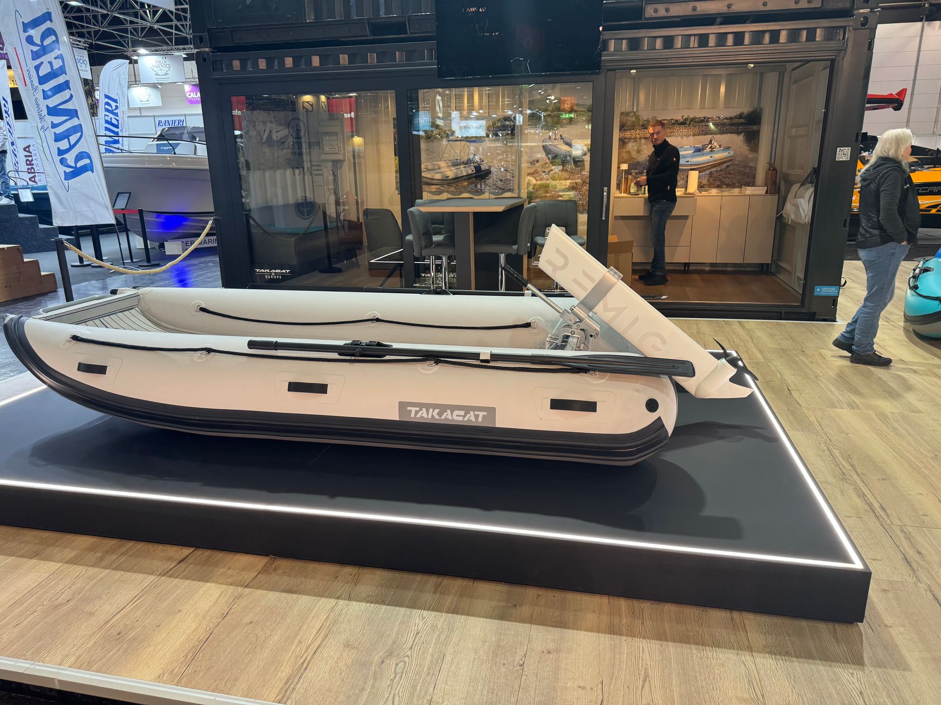 Takacat 340LXR (RIB)